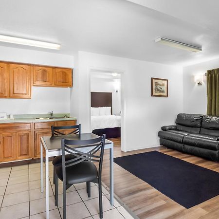 Americas Best Value Inn Jonesville/Hillsdale Exterior photo