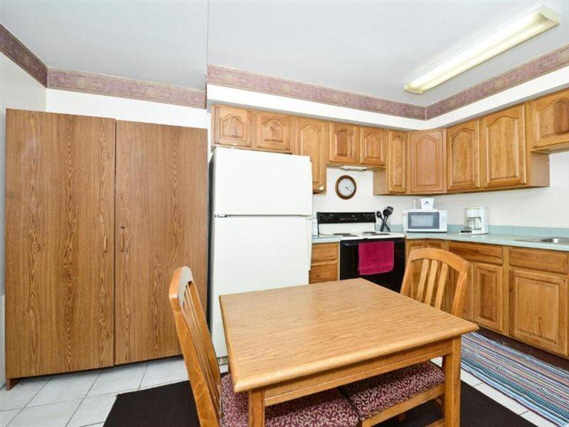 Americas Best Value Inn Jonesville/Hillsdale Exterior photo