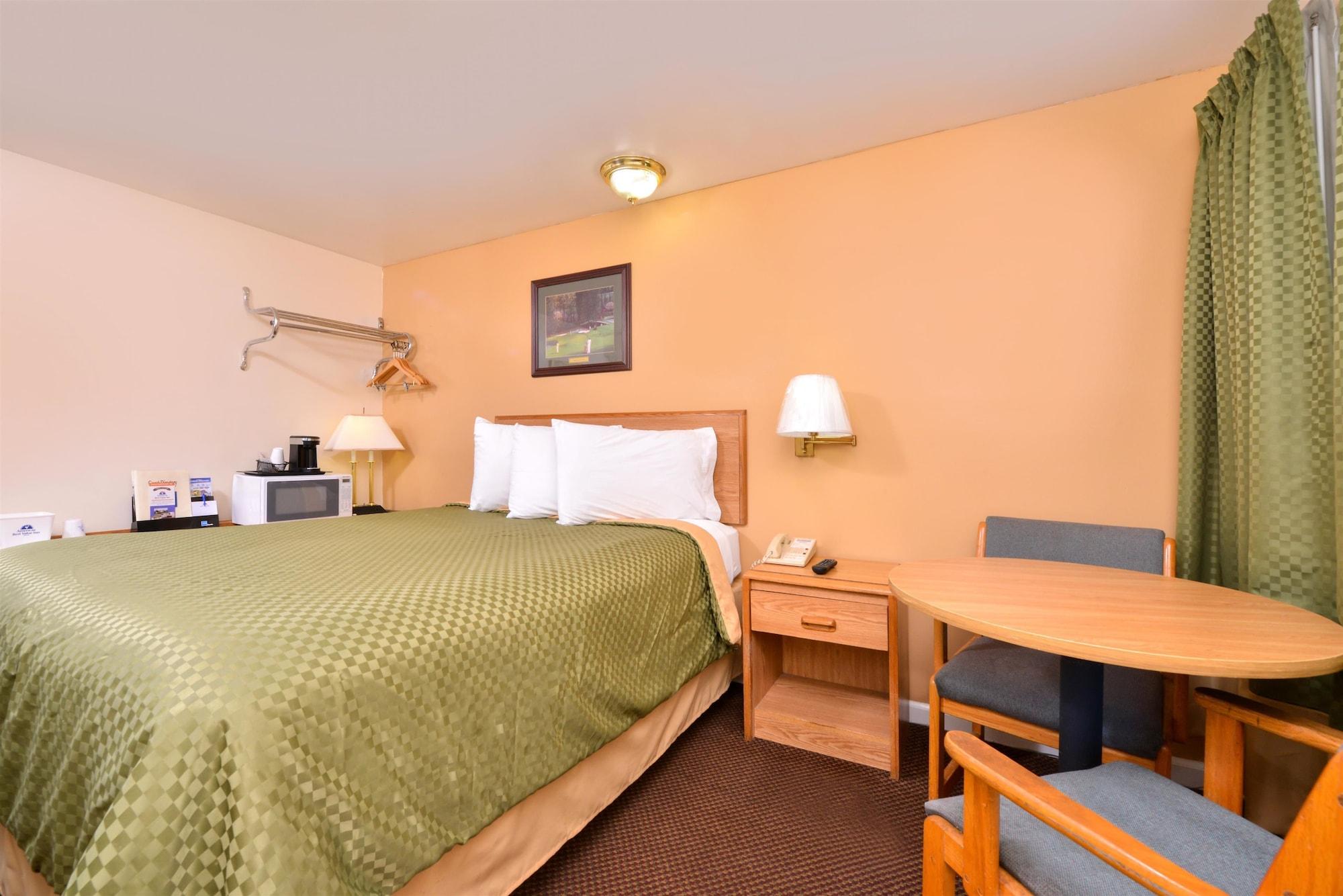 Americas Best Value Inn Jonesville/Hillsdale Exterior photo